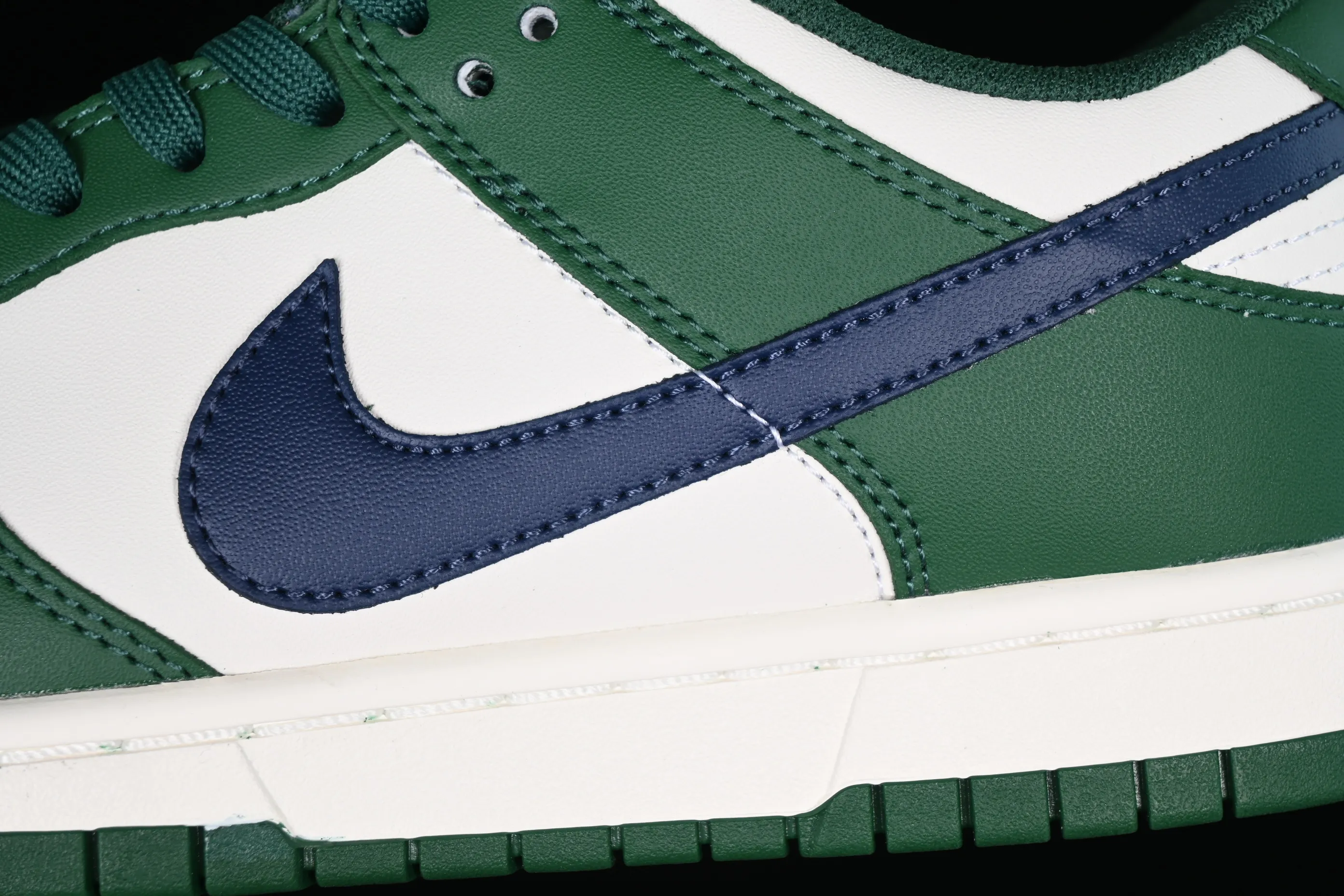 All categories Nk SB Dunk series Nk SB Dunk Low low-top sneakers Nk Dunk Low "Gorge Green" retro white and green SB low-top sports and leisure sneakers DD1503-300